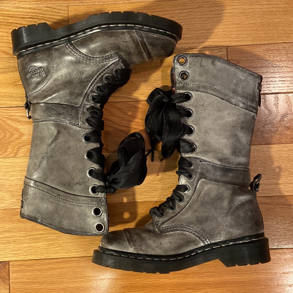 Dr Martens boots Triumph 1914 gray